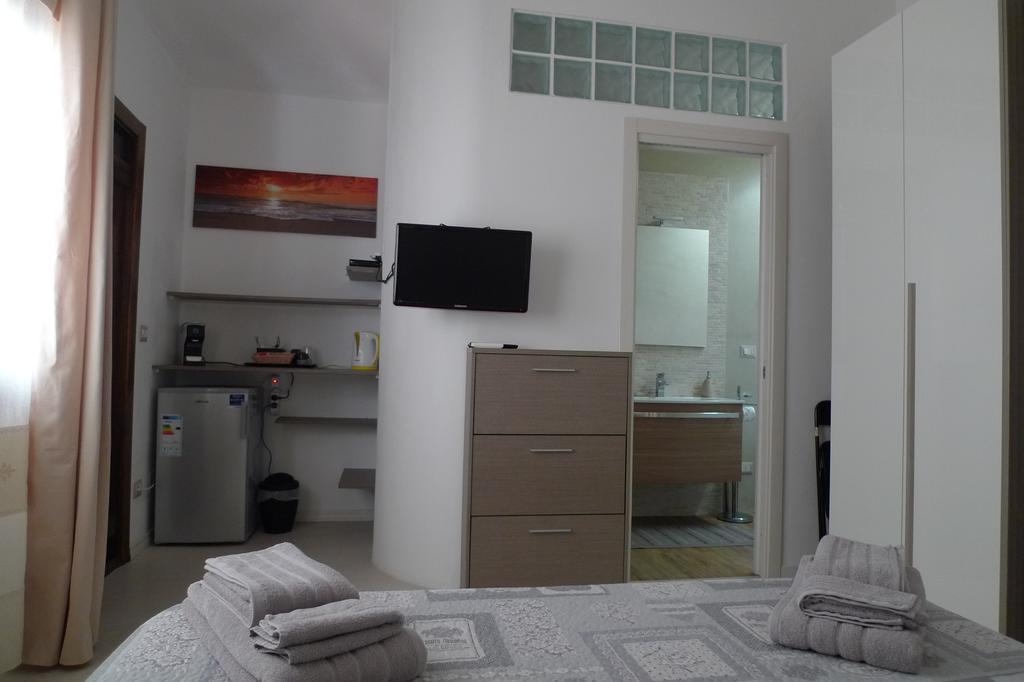 Villaggio Est Affittacamere San Teodoro  Exteriér fotografie