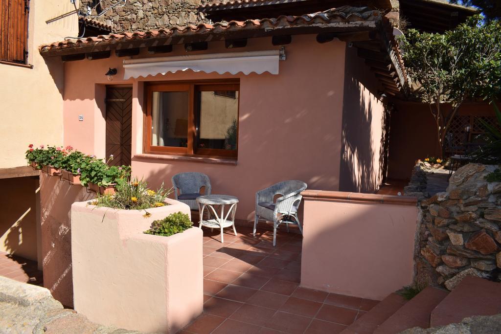 Villaggio Est Affittacamere San Teodoro  Exteriér fotografie